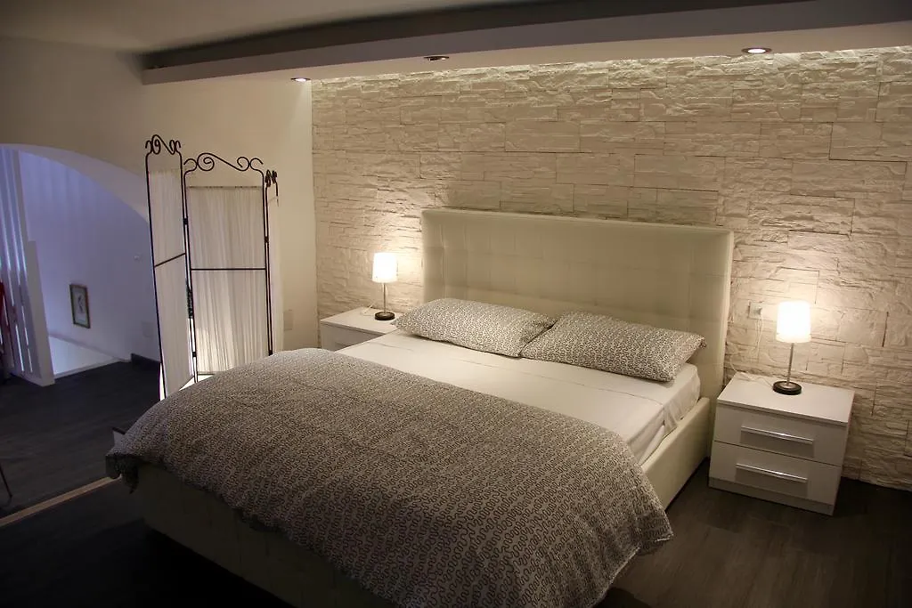 Katana Apartments Catania Italy